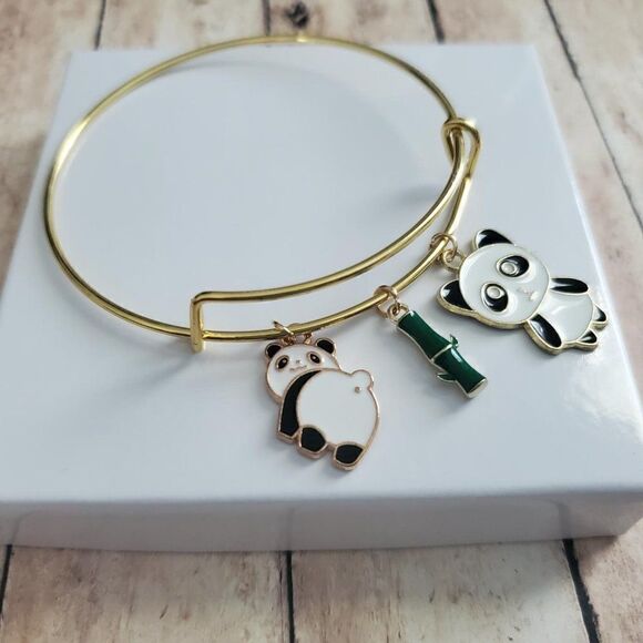 Gold Panda Charm Bracelet, Wildlife Jewelry - Picture 6 of 10